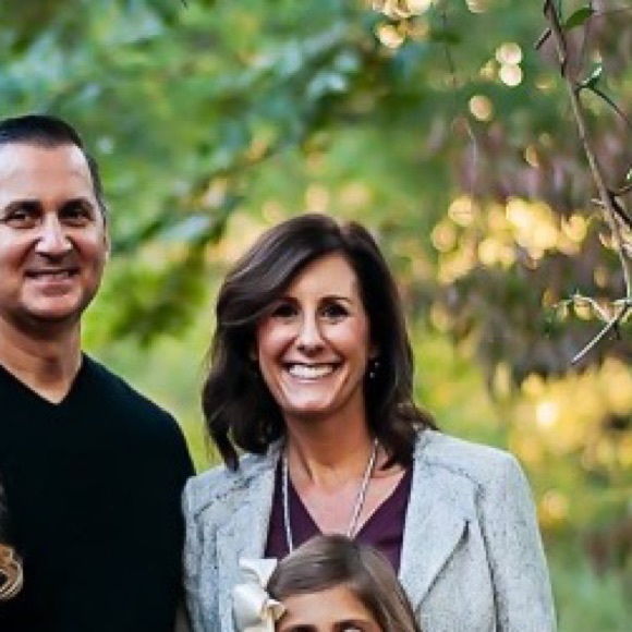 Meet your Posher, Rachel - Picture 1 of 1